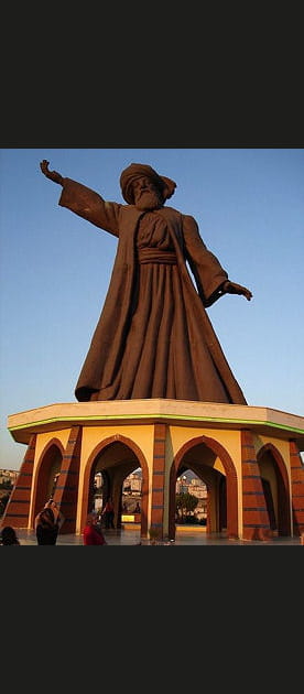 La statue de Mevlana en Turquie