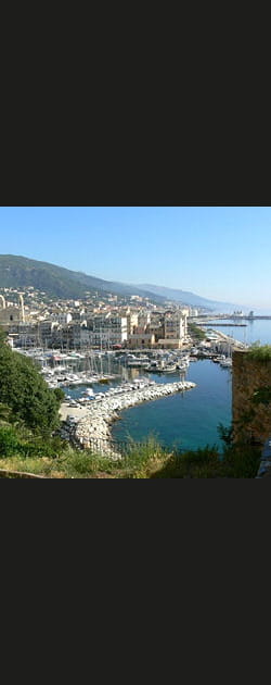 15- Corse