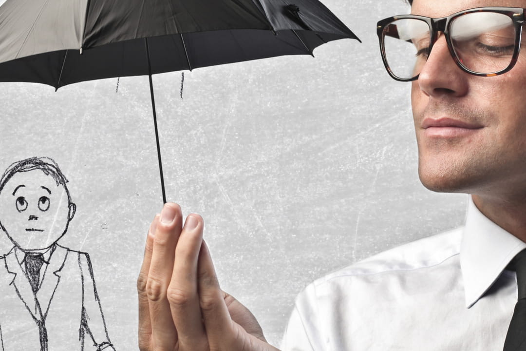 Практически в каждом городе. Счастливые люди в городе. Лето в городе москва. Практически в каждом городе. Вид на москву панорама.