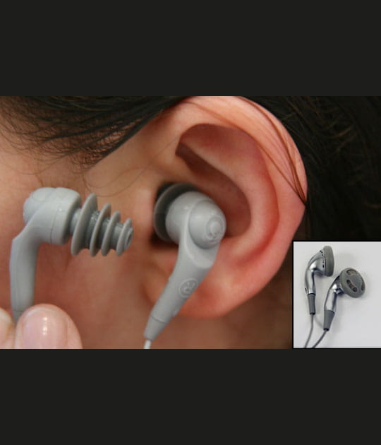 Deux paires d'&eacute;couteurs