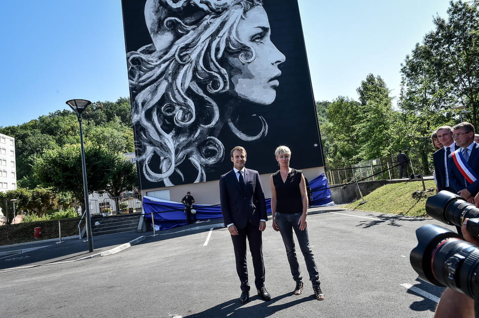 Une fresque de plusieurs m&egrave;tres de haut