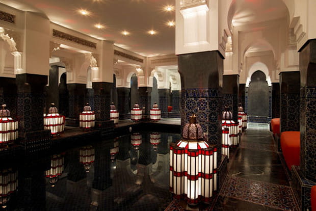 Un bassin sobre et élégant