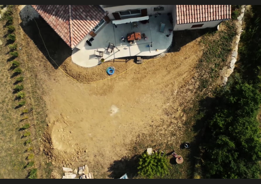 L'emplacement de la future piscine