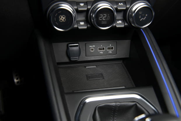 Une nouvelle Clio très connectée