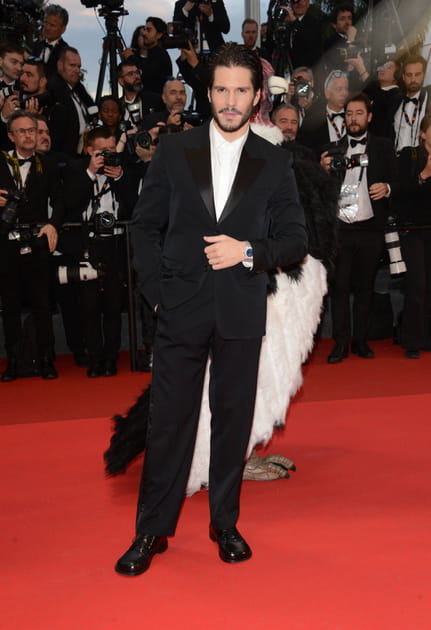Fran&ccedil;ois Civil, toujours &eacute;l&eacute;gant sur le tapis rouge de Cannes