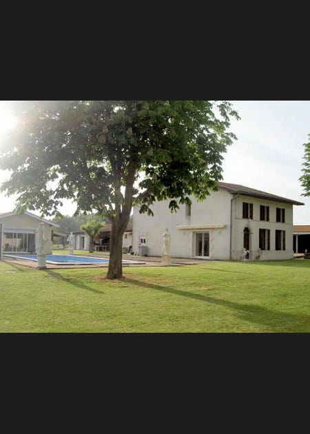 Une maison de ma&icirc;tre de 435&nbsp;m&sup2; &agrave; Marsas (Gironde)