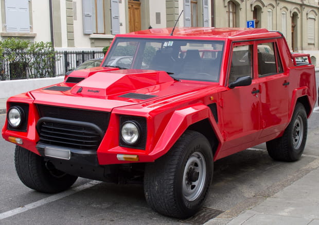 Lamborghini LM002