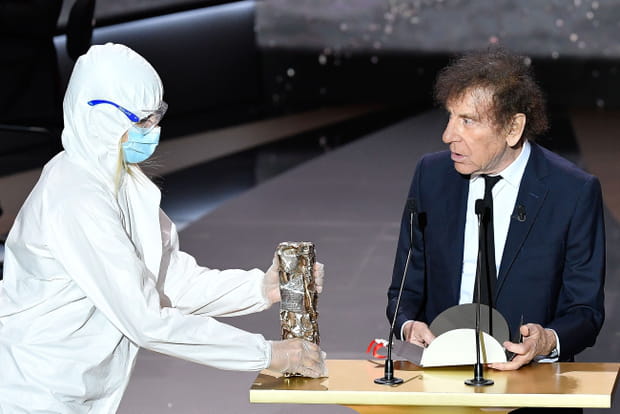 Une soirée sous le signe du coronavirus