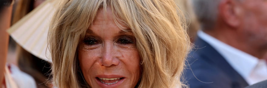 &quot;Elle est pr&ecirc;te &agrave; 100% &agrave; assumer ce fardeau&quot;&nbsp;: Brigitte Macron sait que le prix &agrave; payer est lourd pour enterrer les rumeurs