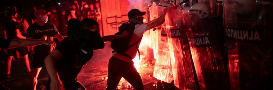 Serbie: 42&nbsp;personnes en d&eacute;tention apr&egrave;s une manifestation anti-gouvernement