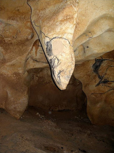Le bison à bas de corps féminin