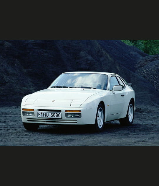 Porsche 944