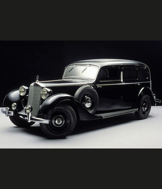 Mercedes-Benz 260&nbsp;D (W 138)