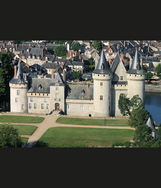 Le ch&acirc;teau de Sully