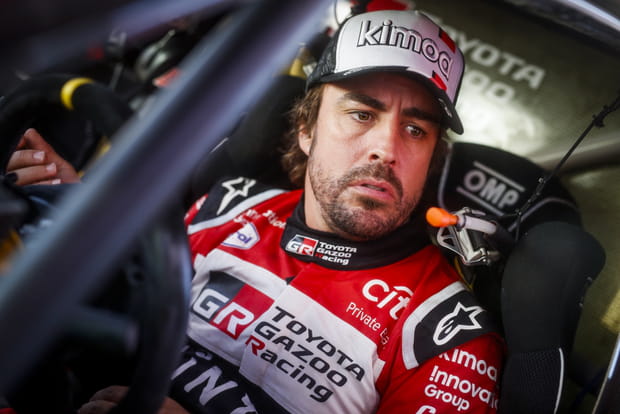 Fernando Alonso reste dans la course