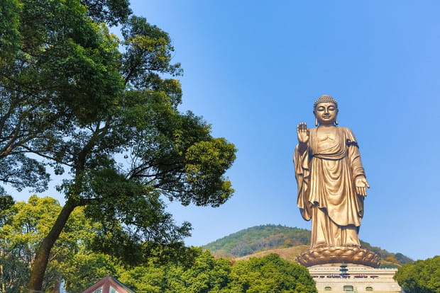 Le Bouddha du Temple de la Source : plus haute statue du monde