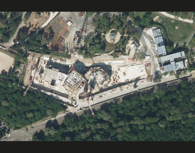 Le Jardin d'acclimatation en toile de fond