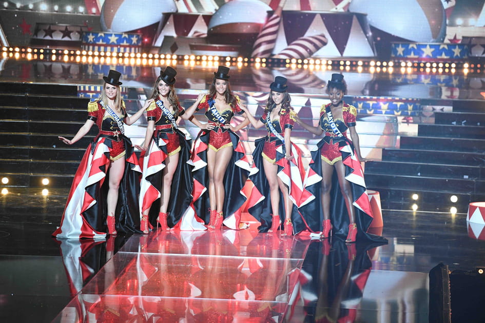 Les Miss au cirque