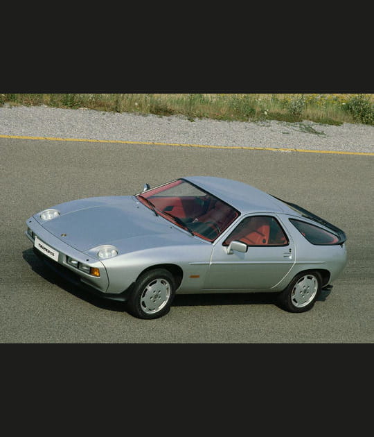 Porsche 928