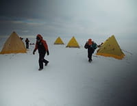 Exploration glaciale : La science de la survie