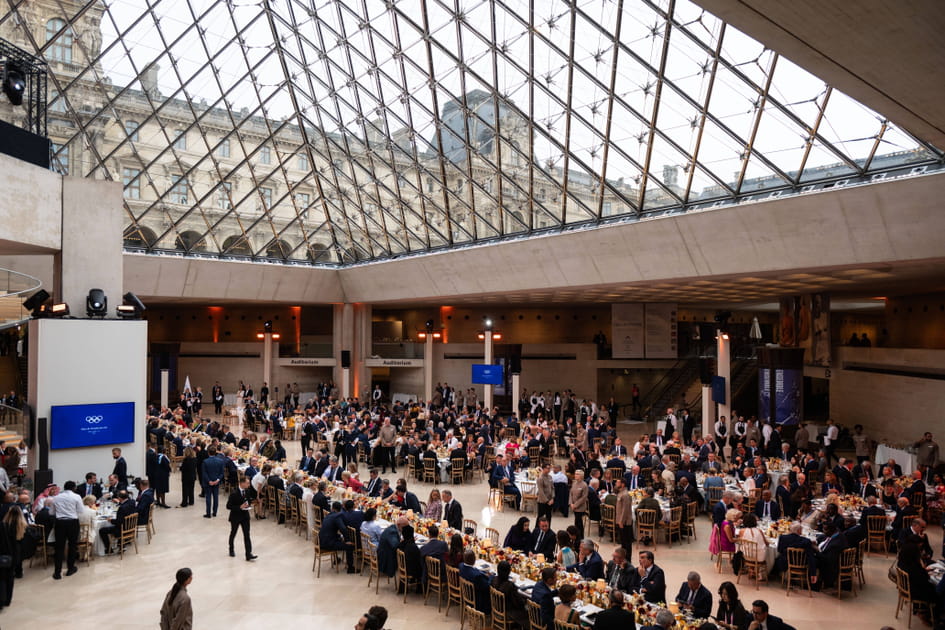 500&nbsp;convives invit&eacute;s