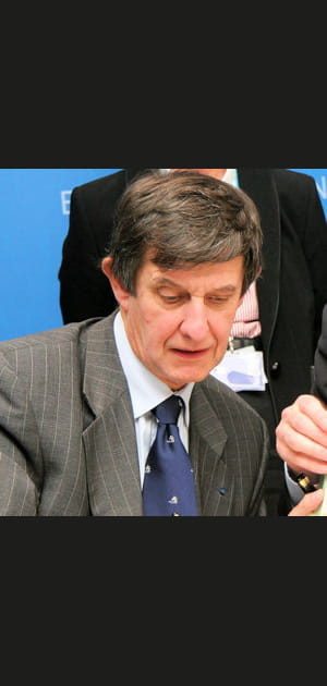 Jean-Pierre Jouyet voyageait surtout&nbsp;en&nbsp;avion