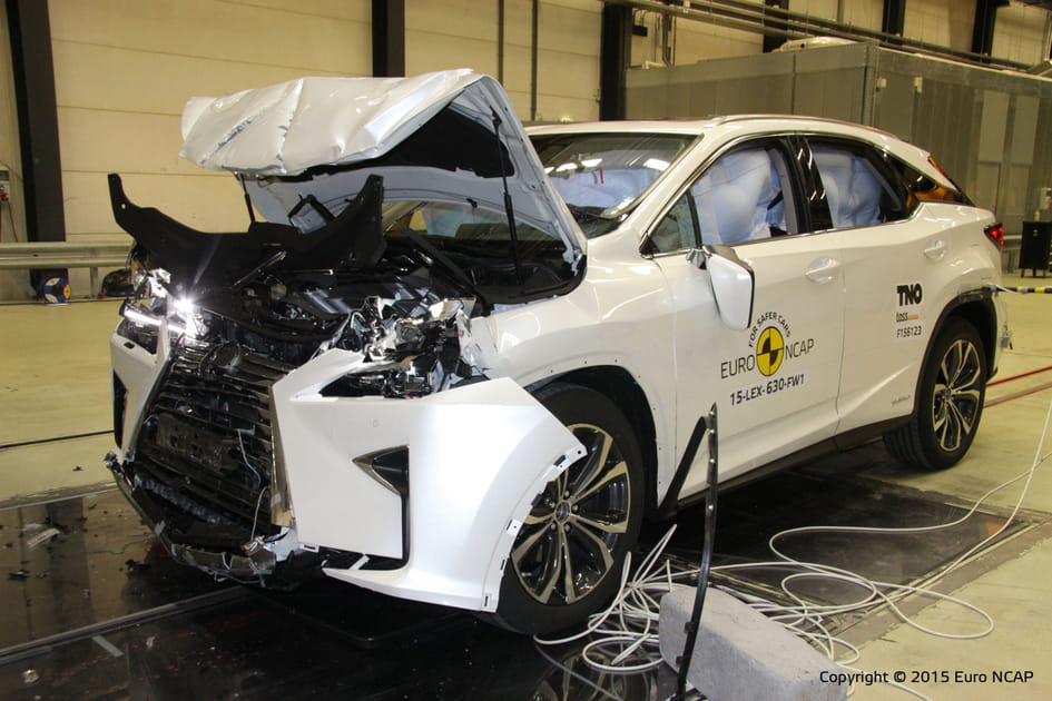 3e des grands SUV : Lexus RX