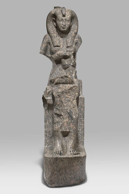 Statue d'Isis allaitant&nbsp;Horus