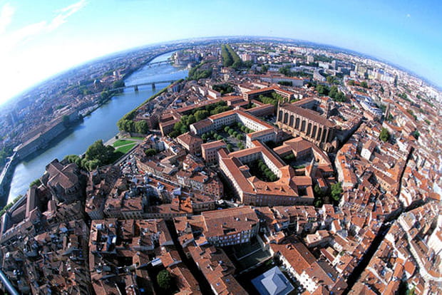 Toulouse voit la vie en rose