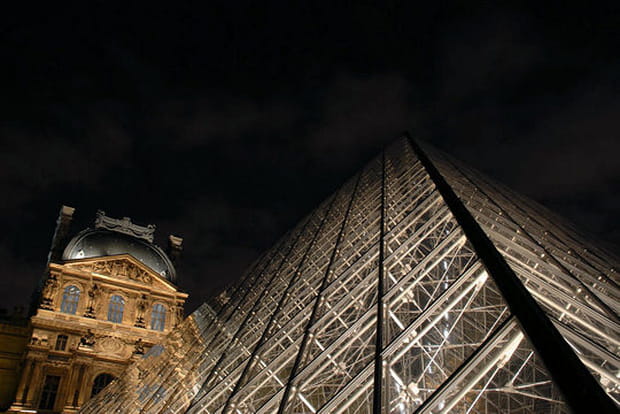 Pyramide du Louvre, Paris