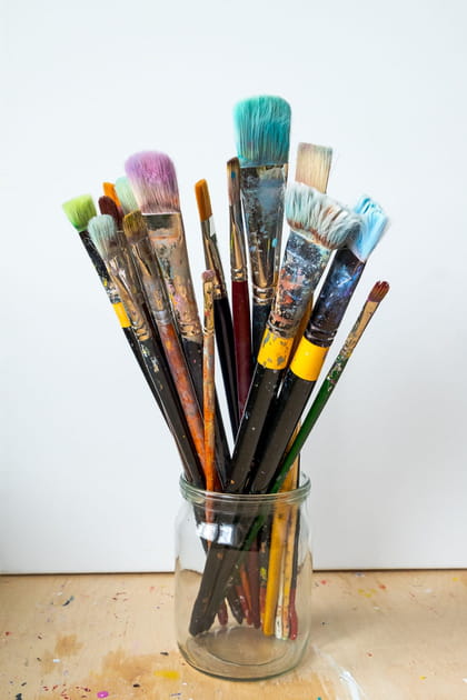 Enlever de la peinture sur des pinceaux