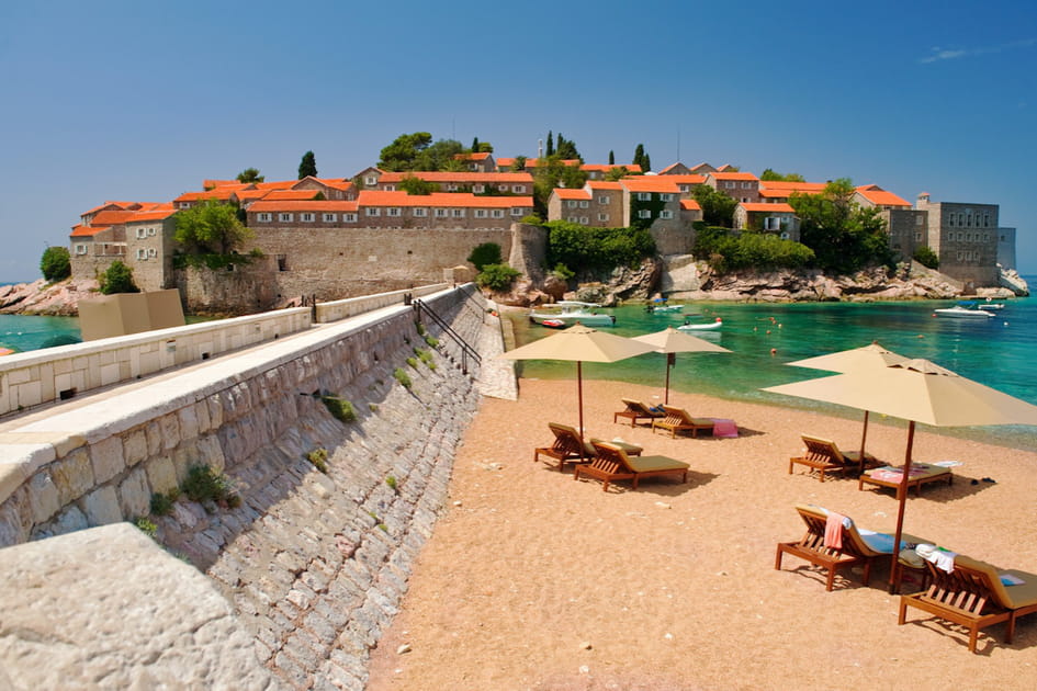 Sveti Stefan, un bout de terre m&eacute;di&eacute;val