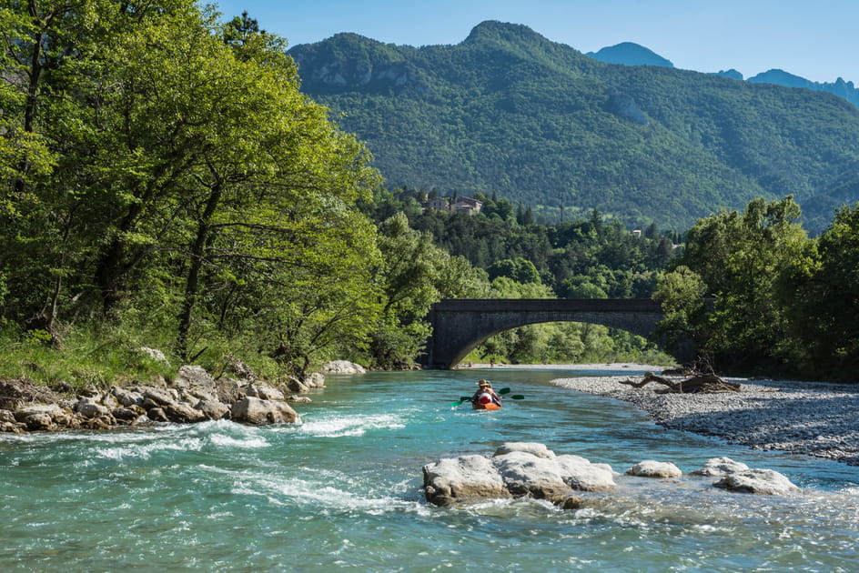 La rivi&egrave;re Dr&ocirc;me en cano&euml;-kayak
