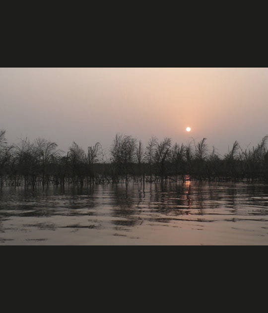 Coucher de soleil sur le lac Nokou&eacute;