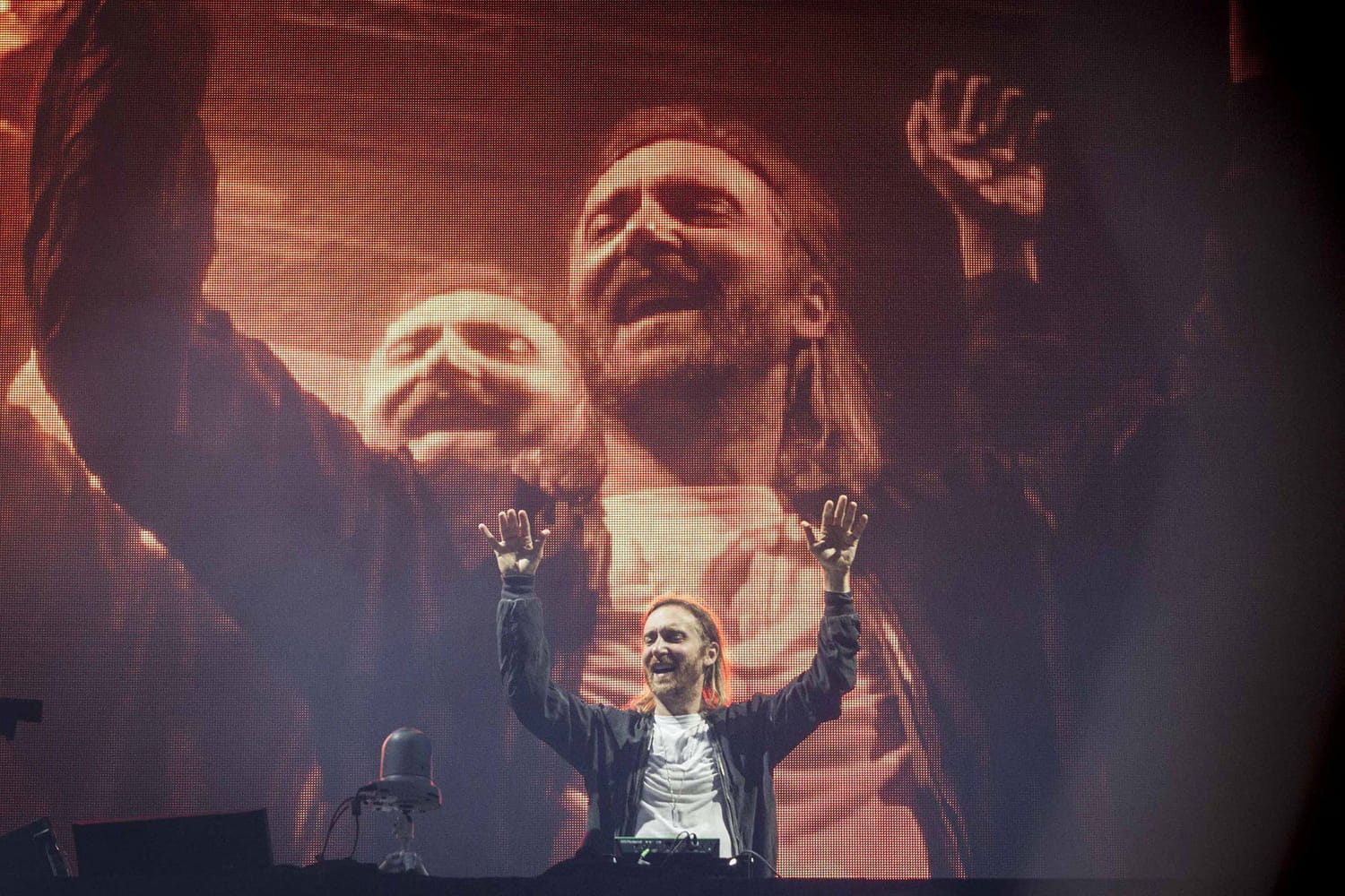 Une attaque à Ibiza contre le DJ français David Guetta ?
