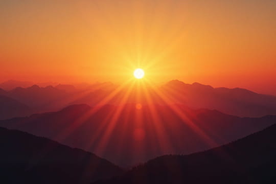 Solstice d'&eacute;t&eacute;&nbsp;2026&nbsp;: &agrave; quelle date tombe le premier jour de l'&eacute;t&eacute; et comment l'expliquer&nbsp;?