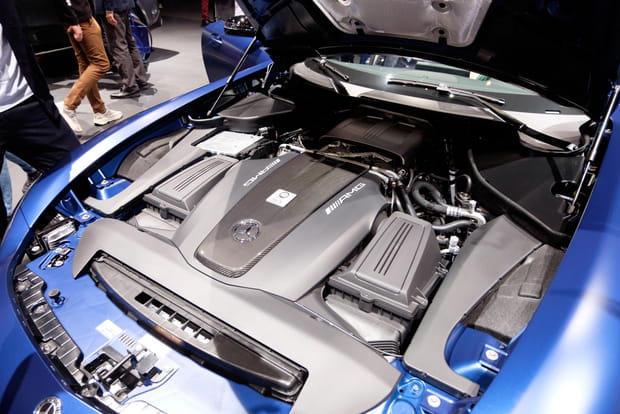 Quelles performances pour l'AMG GT R Roadster ?