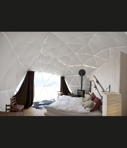 Un igloo moderne pour se ressourcer en altitude