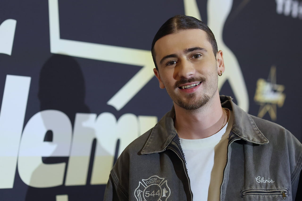 Arnaque au faux Pierre Garnier : le fils de la victime fait une demande au chanteur pour aider sa mère