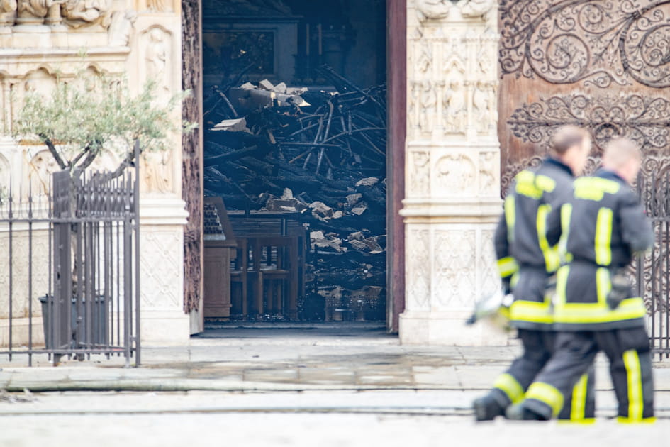 Les photos de Notre-Dame apr&egrave;s les flammes