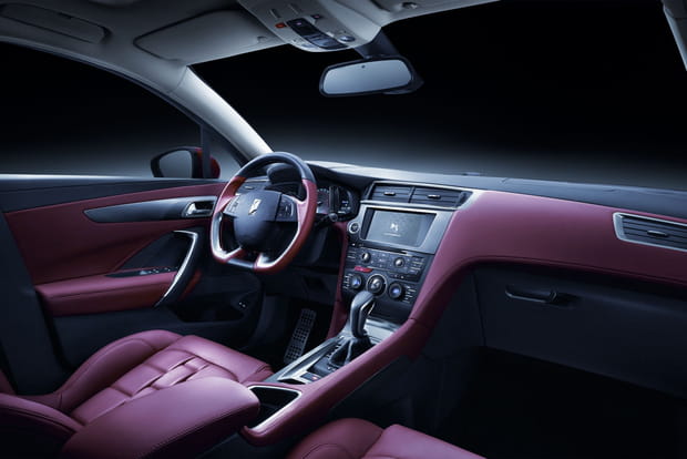 L'intérieur de la DS4 S
