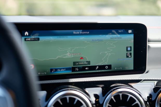 Zoom sur l'écran tactile de la CLA