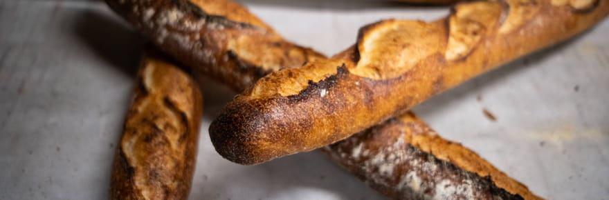 Quatre fois moins ch&egrave;re que chez votre boulanger, cette baguette est vendue dans deux enseignes bien connues