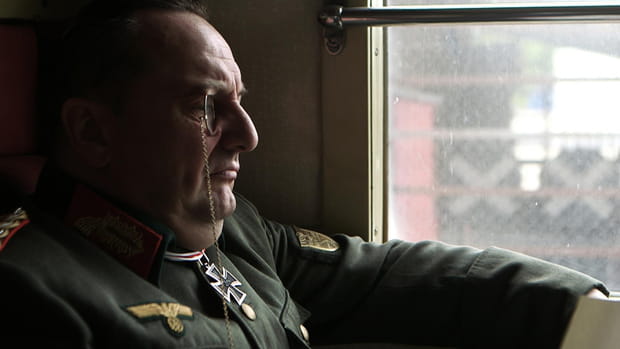 Dietrich Von Choltitz reçoit ses ordres d'Hitler