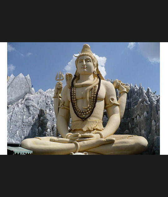 La statue de Shiva &agrave; Bangalore en Inde