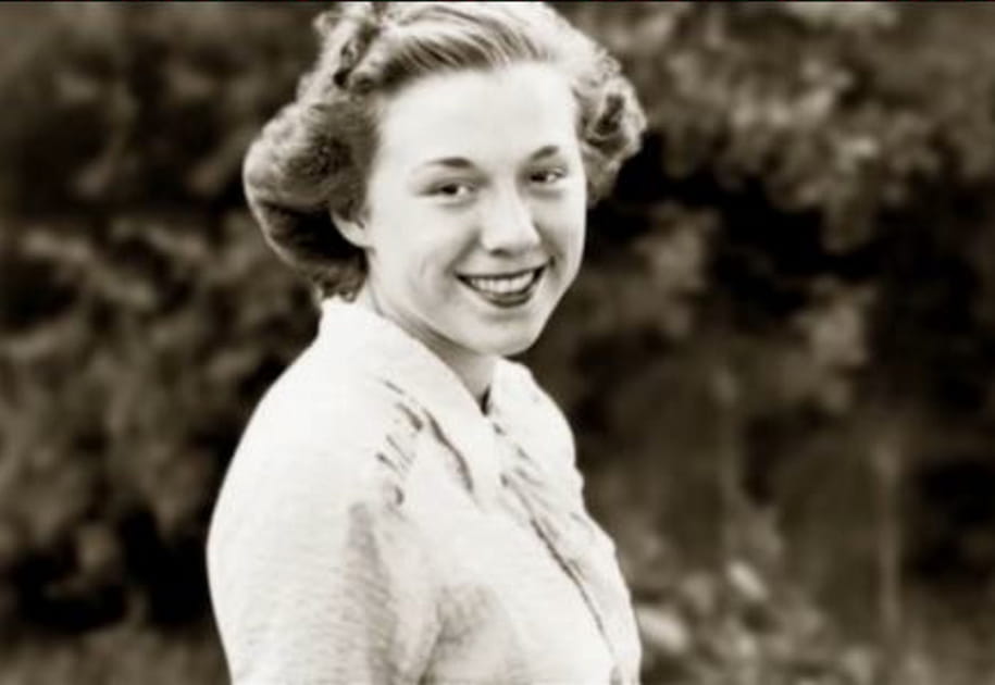 Une m&egrave;re modeste