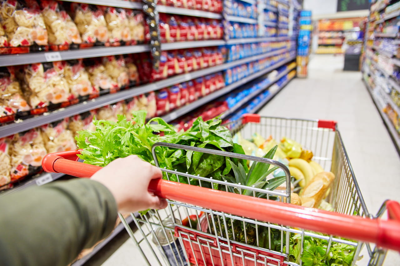 Chariots gratuits en supermarché, péages gratuits... Peut-on se servir et ne pas payer ce 10 septembre ?