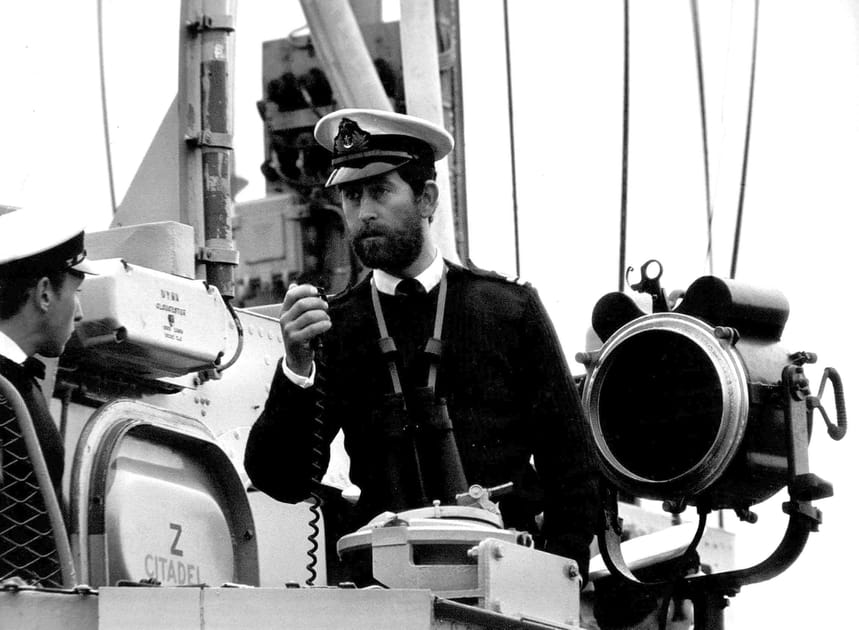 Bye bye le prince de Galles, direction la Royal Navy