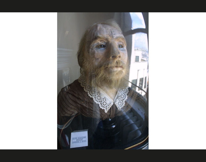La plus longue barbe f&eacute;minine