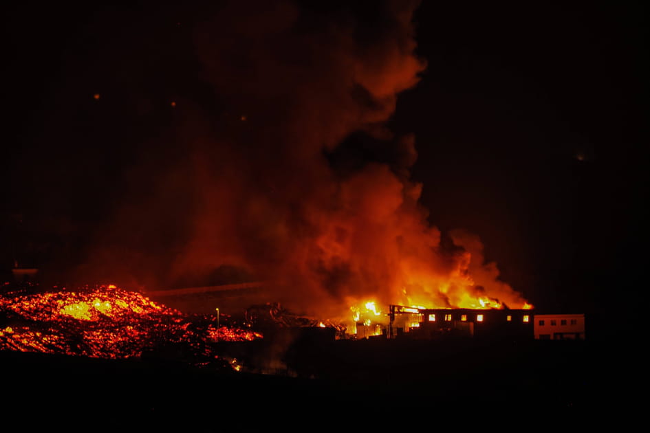 Des b&acirc;timents incendi&eacute;s